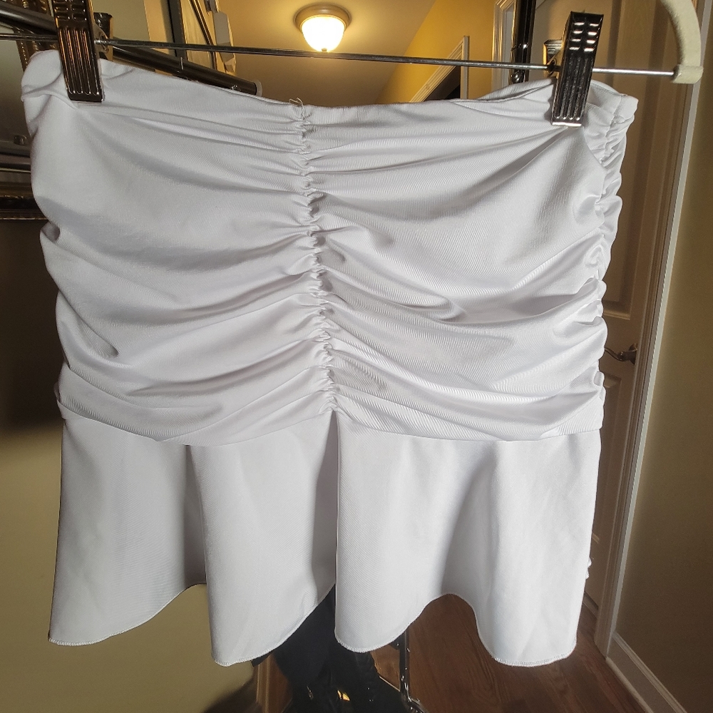 Super stretchy mini white cute girly skirt Worn ONCE